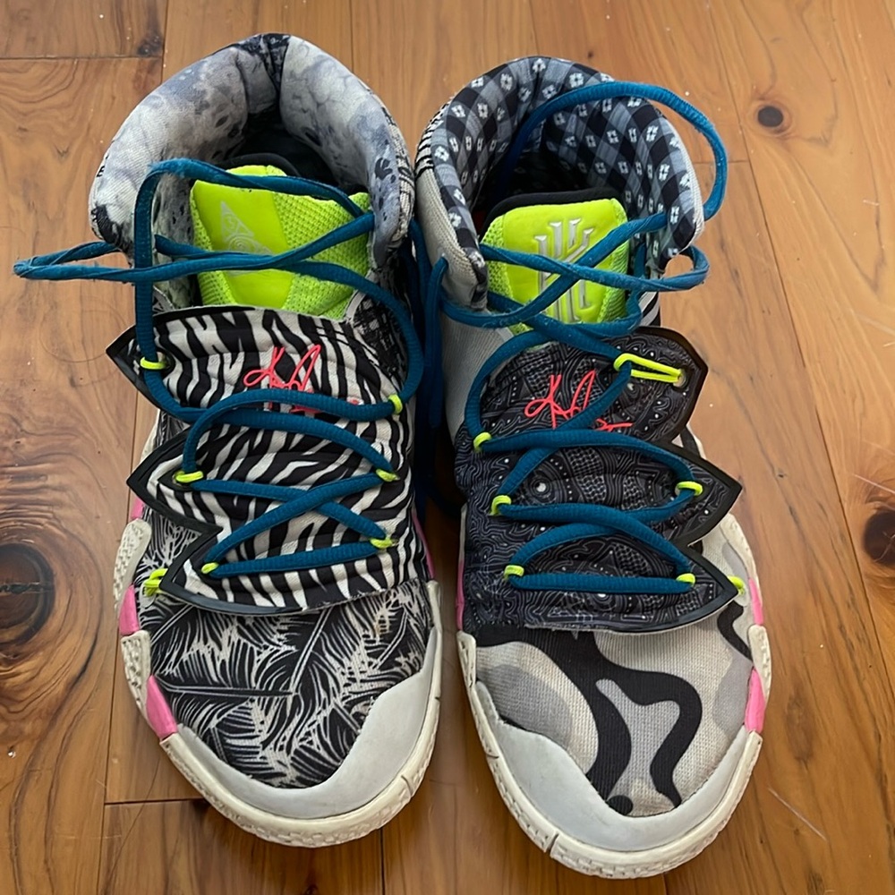 Nike Kybrid S2- What The 2.0 Size 8.5